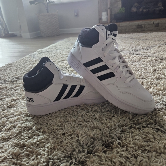 Men's Adidas shoes - Picture 7 of 7